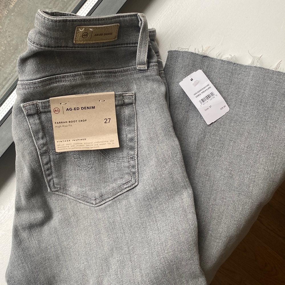 AG Cropped Jeans